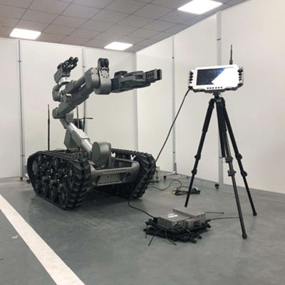 Professional Medium Sized Explosive Ordnance Disposal Robot For Hazardous Environments