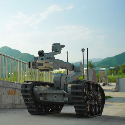 35° Maximum Slope Passing Capacity Medium Sized EOD Robot